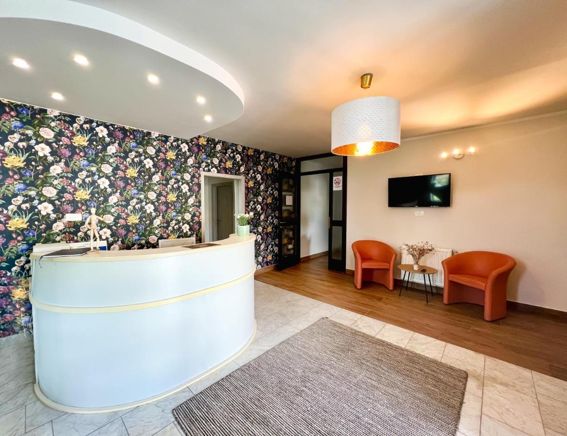 Hop House Garni Hotel Postojna Extérieur photo