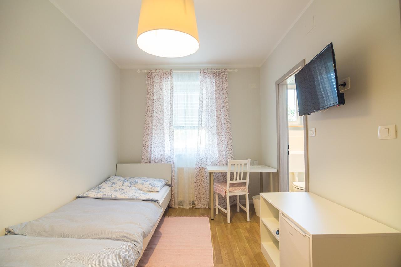 Hop House Garni Hotel Postojna Extérieur photo